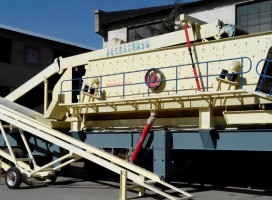 如何選擇礦山機(jī)械石頭破碎機(jī)，在鄭州購買碎石機(jī)認(rèn)準(zhǔn)價格誠信廠家