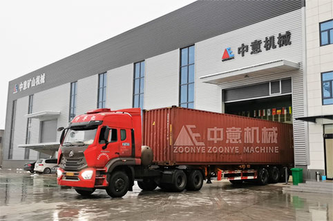 國外客戶訂購中意的全套移動破碎設備發(fā)貨