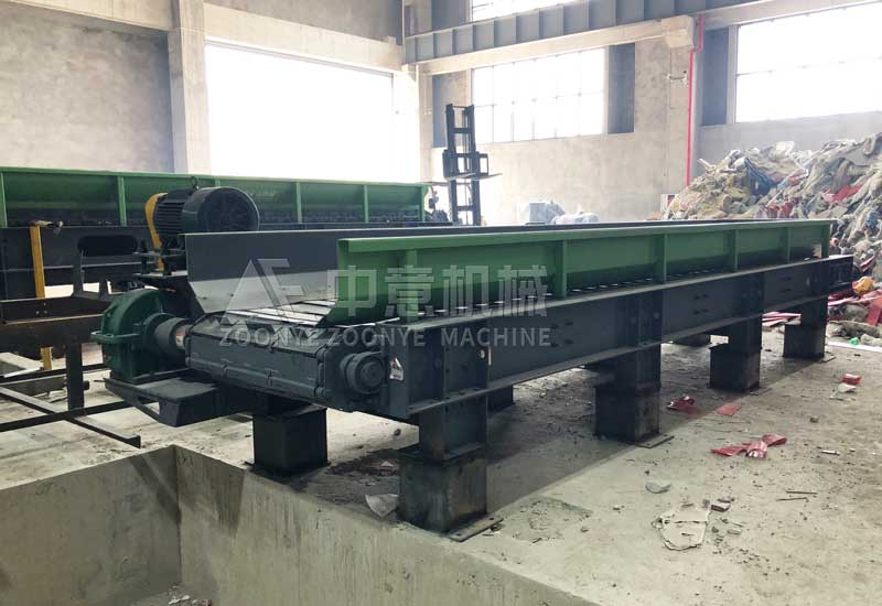 兩臺鏈板給料機